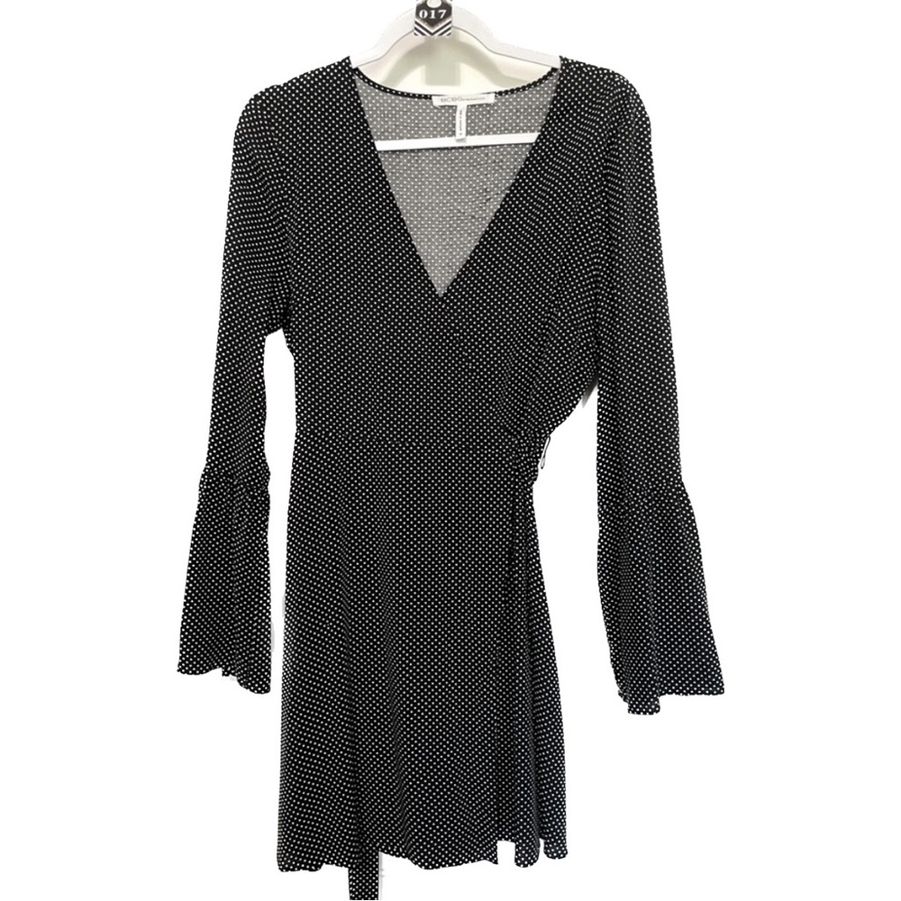 BCBGeneration | Polka Dotted Bell Sleeves Wrap Dress Size M A84